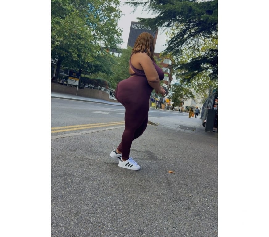 Escorts East London Barking Station - East London - Photos for B2b massage, Relaxing massage