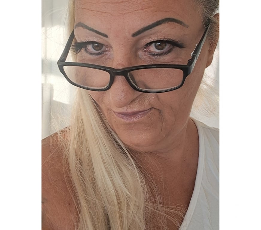 Escorts South East London Lewisham - South East London - Photos for I M CHLOE ❤️ HUNGARY ❤️ LADY😋🤩