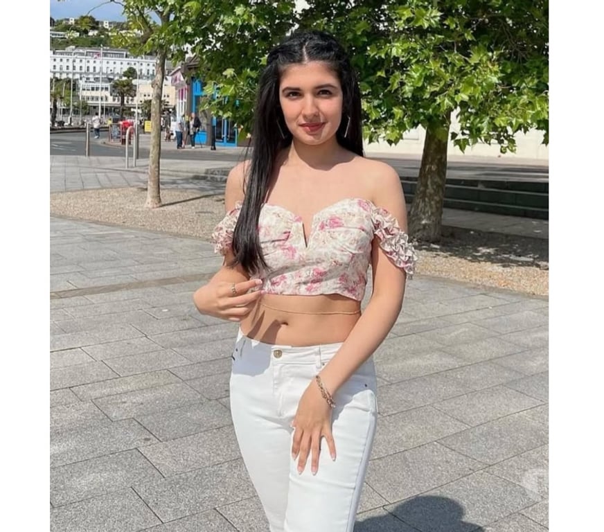 Escorts East London Redbridge - Photos for My name is Arshifa and I am new here in town