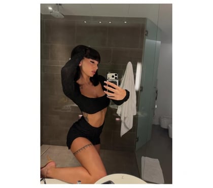  Escorts & Erotic Massage Weybridge Elmbridge - Photos for A Little Elegance Goes Far