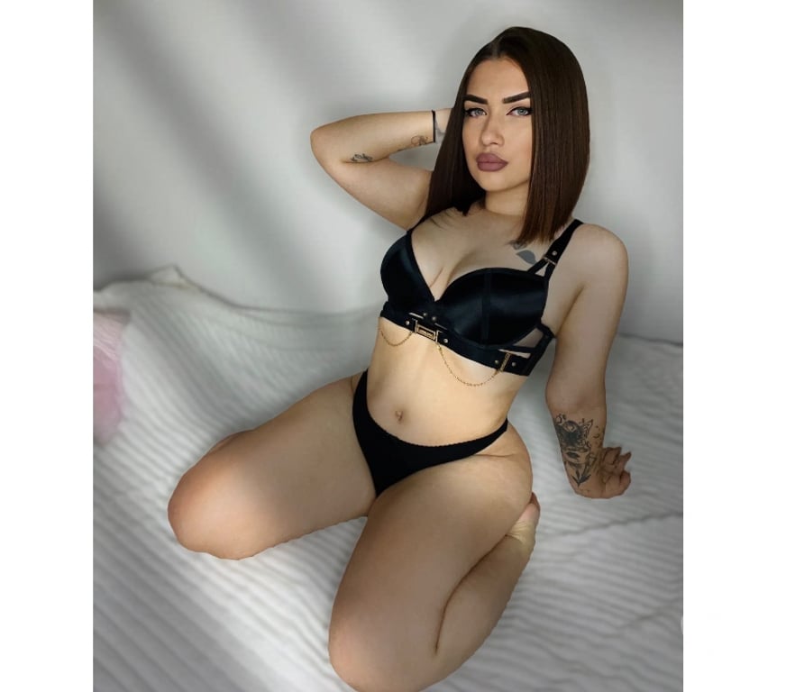 Escorts Essex Southend-on-Sea - Photos for SWEET LITTLE POCKET ROCKET IN TOWN FOR A WEEK!