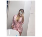 Andreea — Feminine & Elegant