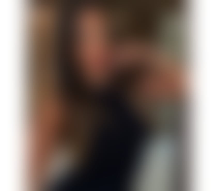 Antonia — Confident & Feminine