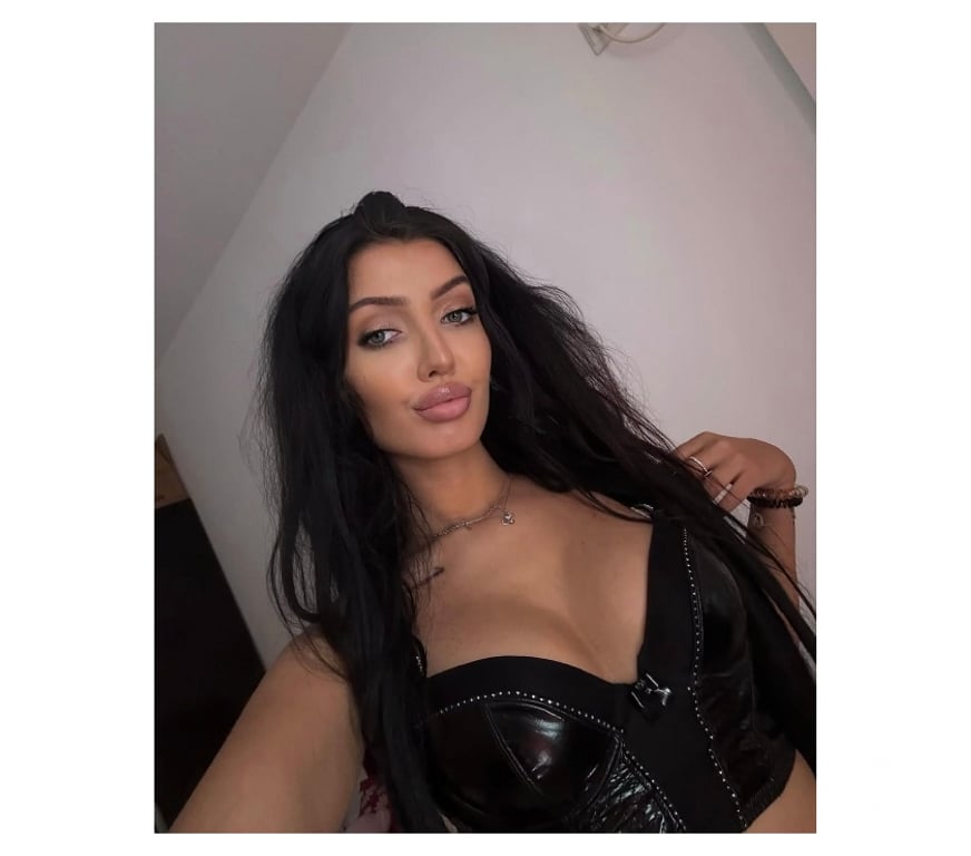 Escorts Norfolk Great Yarmouth - Photos for Carla — Naturally Charming