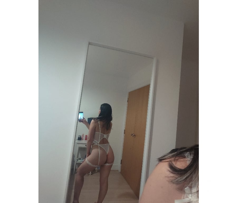 Escorts Surrey Guildford - Photos for Yara party girl Brazilian 🔥🇧🇷🥰