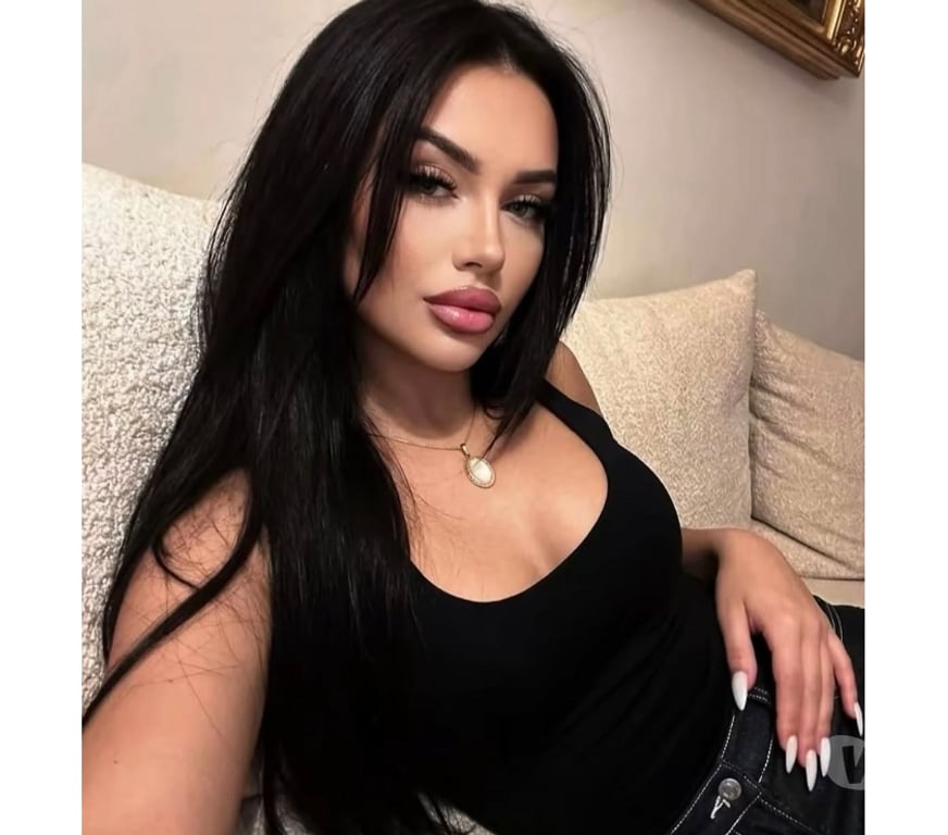 Escorts Peterborough Peterborough City Centre - Peterborough - Photos for Karina — Stylish & Positive