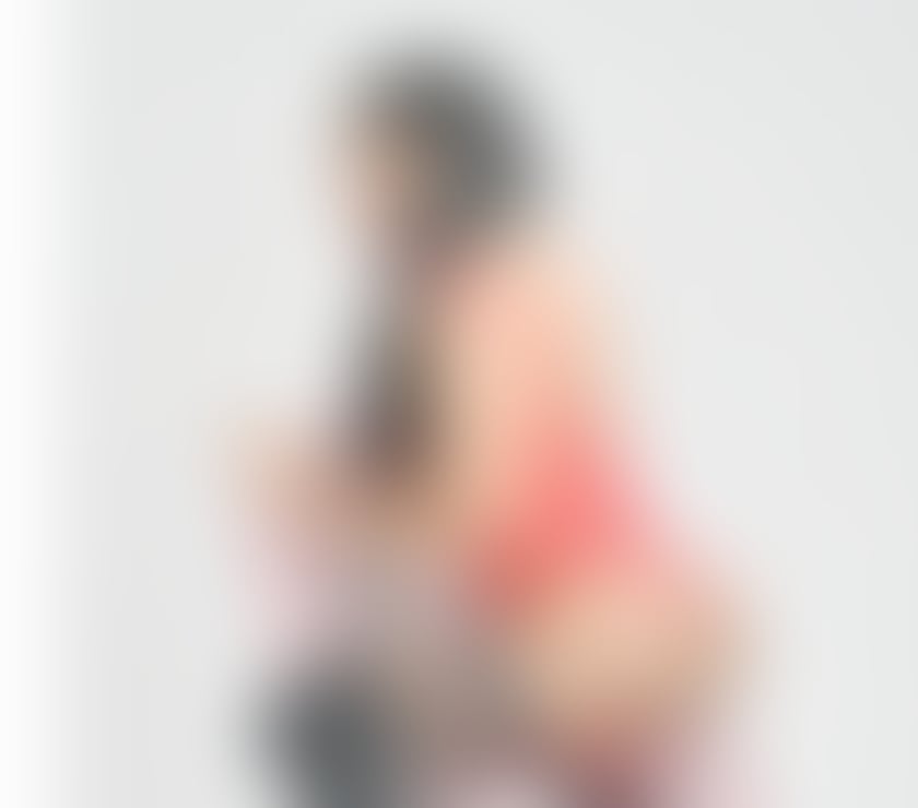 Escorts Hampshire Rushmoor - Photos for Naughty Colombian transsexual completes huge endowment