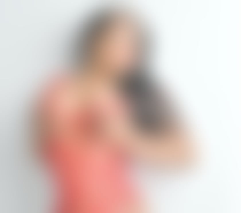 Escorts Hampshire Rushmoor - Photos for Naughty Colombian transsexual completes huge endowment
