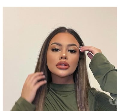  Escorts Luton Teignbridge - Photos for Rebecca — Modern & Sophisticated