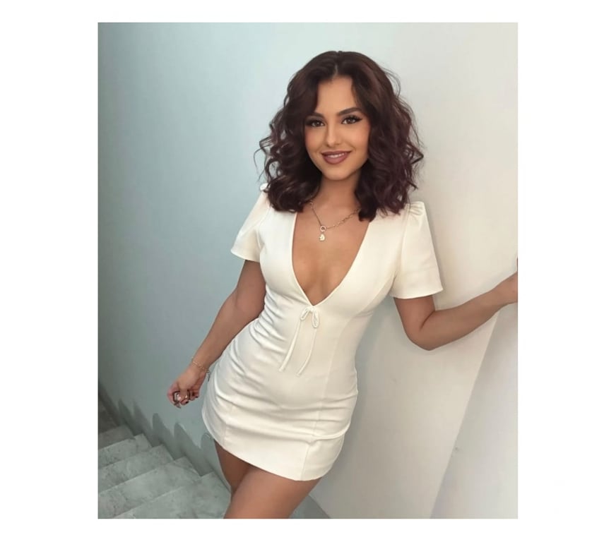 Escorts Derbyshire Derby - Photos for Stefania — Sophisticated & Positive