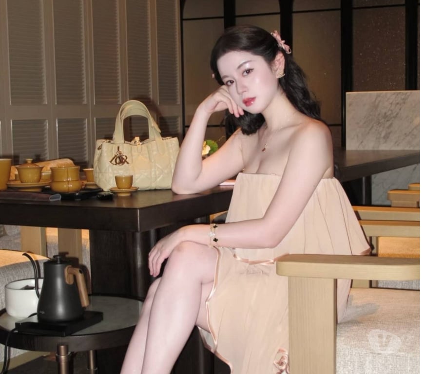 Escorts Staffordshire East Staffordshire - Photos for 07377564426⭐High Class Asian Escort⭐DE14