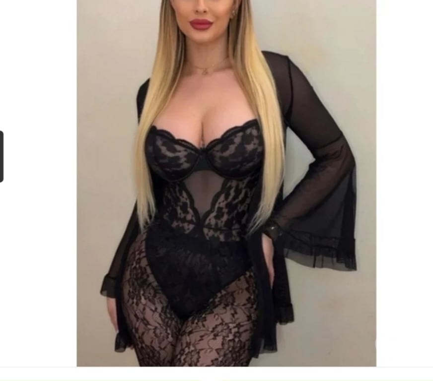Escorts Kent Tunbridge Wells - Photos for SWEET AND NAUGHTY🥰PARTY 🥂OUTCALL ONLY