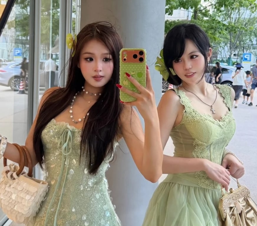 Escorts Belfast Malone - Belfast - Photos for NEW Korean Duo Girls 4 Hand Massage Kissing