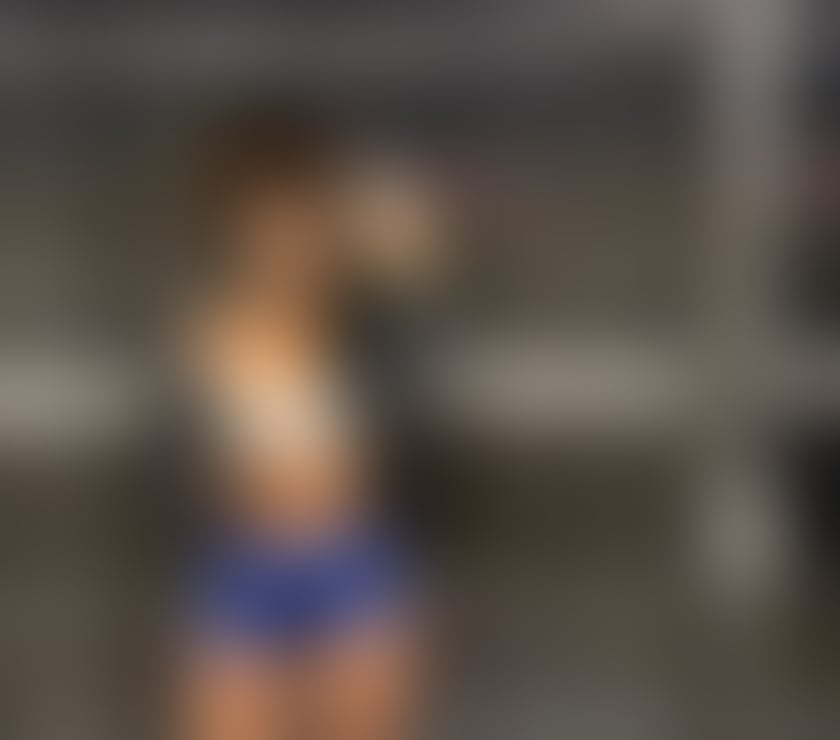 Woking Town Centre - Woking — HOT WOMAN WITH BIG BREASTS😍 BRAZILIAN BRUNETTE🙈😍