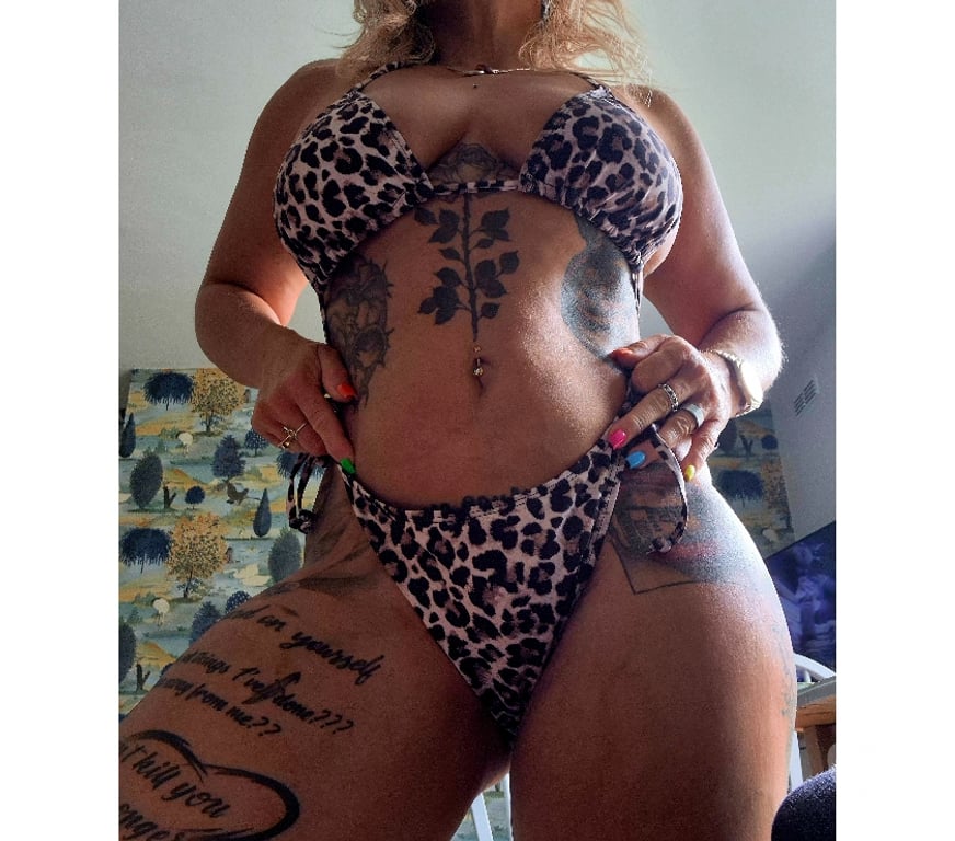 Escorts Kent Tonbridge and Malling - Photos for Polish kinky NaughtyLena