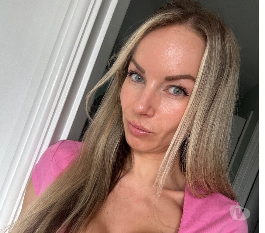 Adult Entertainment Central London London Bridge Station - Central London - Photos for Hot office milf 07469610066