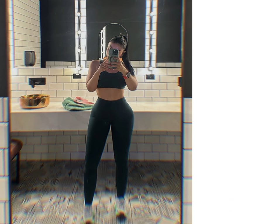 Escorts Merseyside Liverpool - Photos for HOT 🔥🔥 SEXY 💋💋 CRYSTAL 🇨🇴🇨🇴