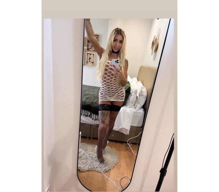 Trans Escorts East London Barking Station - East London - Photos for Laylinha LeBlanc sexy hot 🔥😈🥵🍓👹🍓