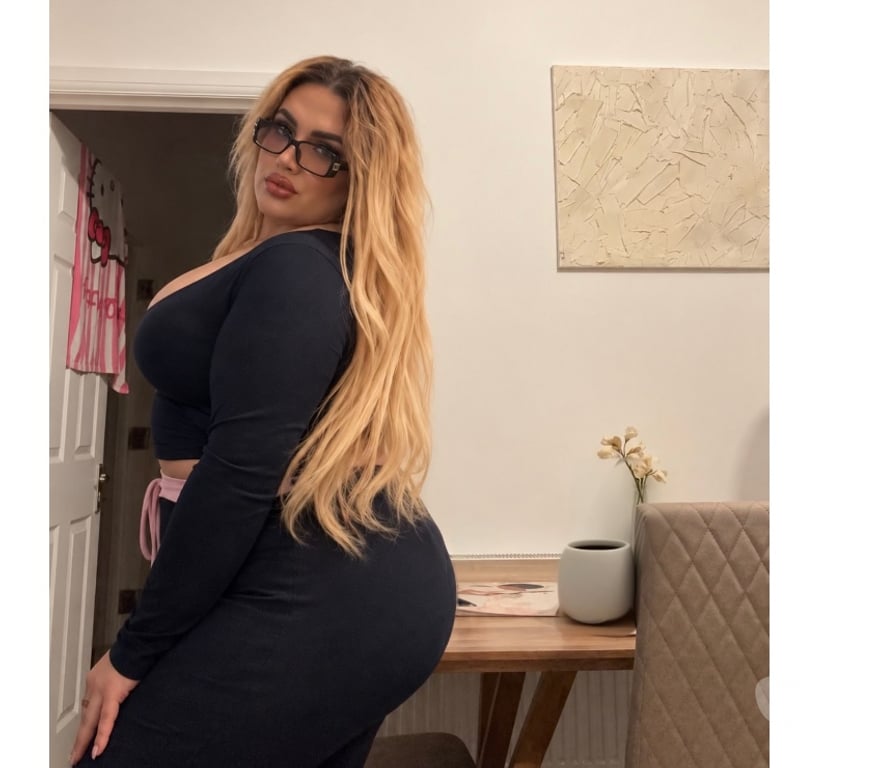 Escorts North West London Colindale - North West London - Photos for TRANS FAT ASS SLUTTY AMELIA SHEMALE UR FANTASY 😈