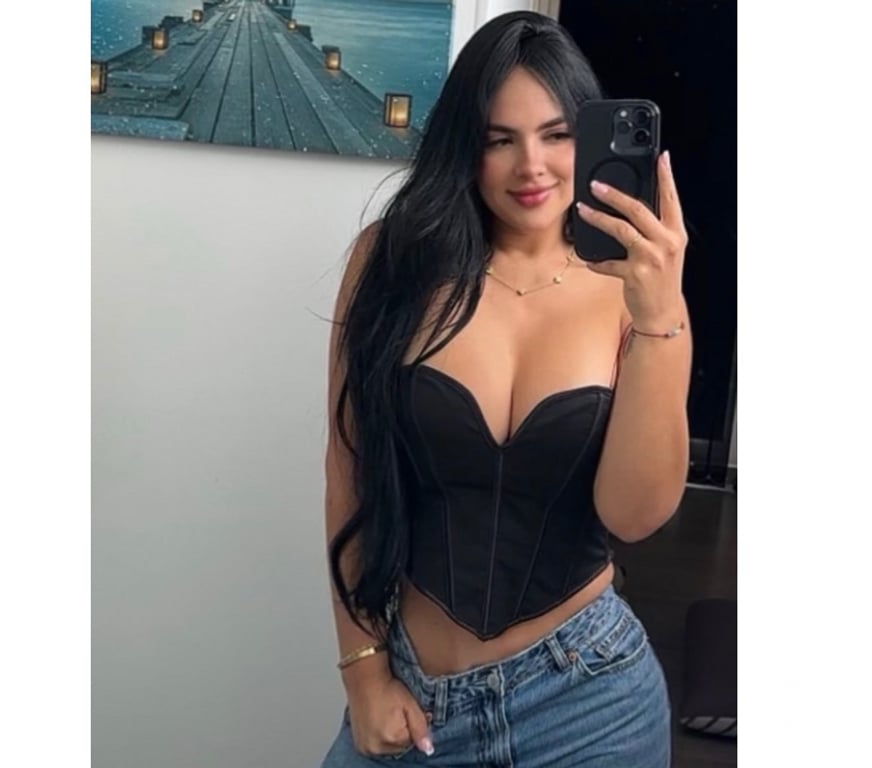 Escorts East London Mile End - East London - Photos for ✨ A Touch of Luxury