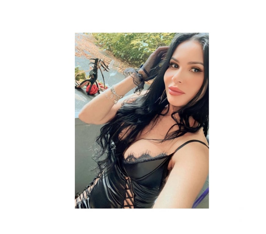 Escorts Greater Manchester Wigan - Photos for BRAZILIAN BIG BUM PARY FIRST TIME HERE 🇧🇷🥂