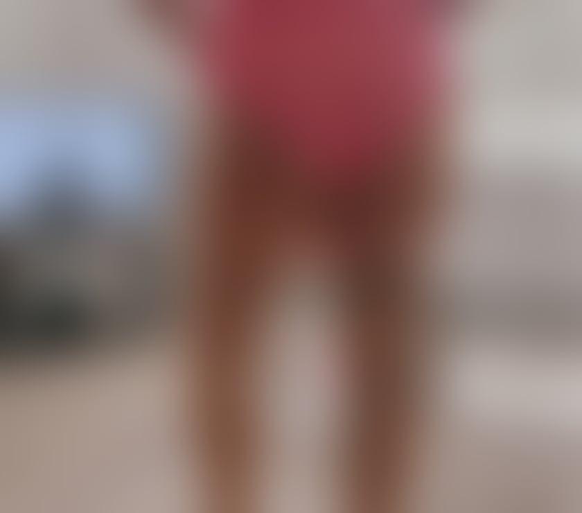 Escorts Oxfordshire Cherwell - Photos for TANNED MEDITERRANEAN BLONDE