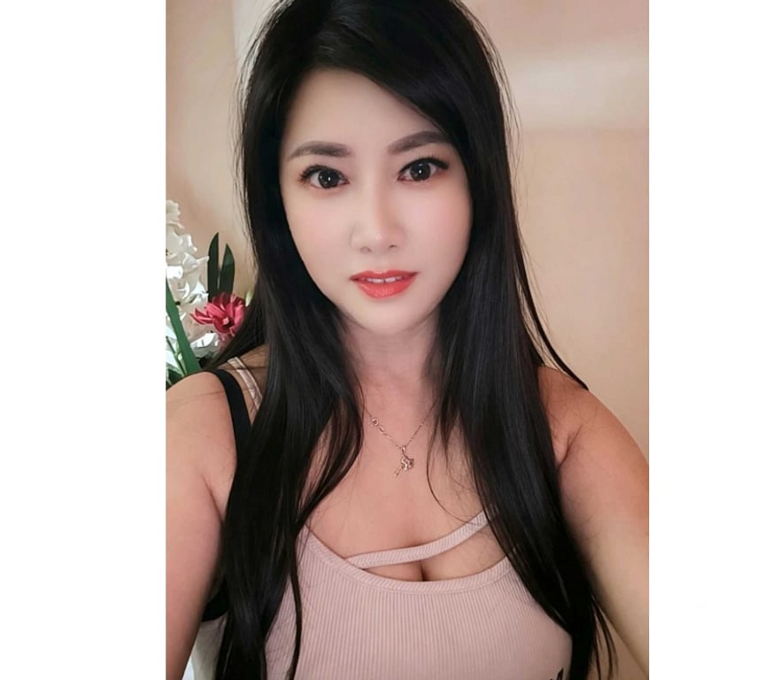 Escorts East London Wapping - East London - Photos for 🌹 New in East London - E1-Friendly, Sweet & Welcoming