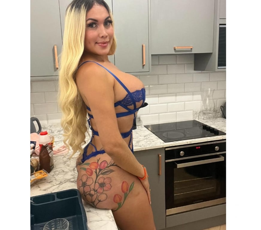 Escorts Cardiff Cardiff City Centre - Cardiff - Photos for Blonde TRANS🍆🍑💋OWO-DOMINATION-TOYS