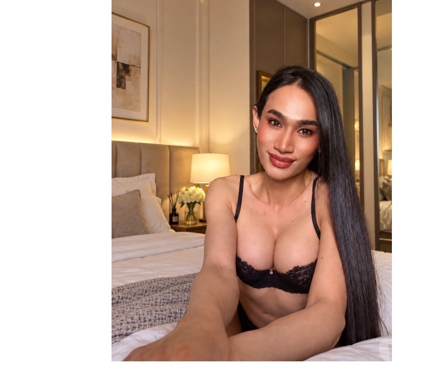 Escorts Fife Kirkcaldy - Fife - Photos for Thai TS with something below and real person in picture