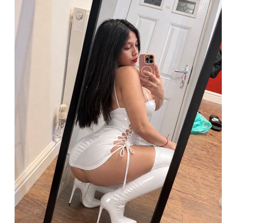 Escorts South West London Wimbledon - South West London - Photos for Sexi girl trans hot