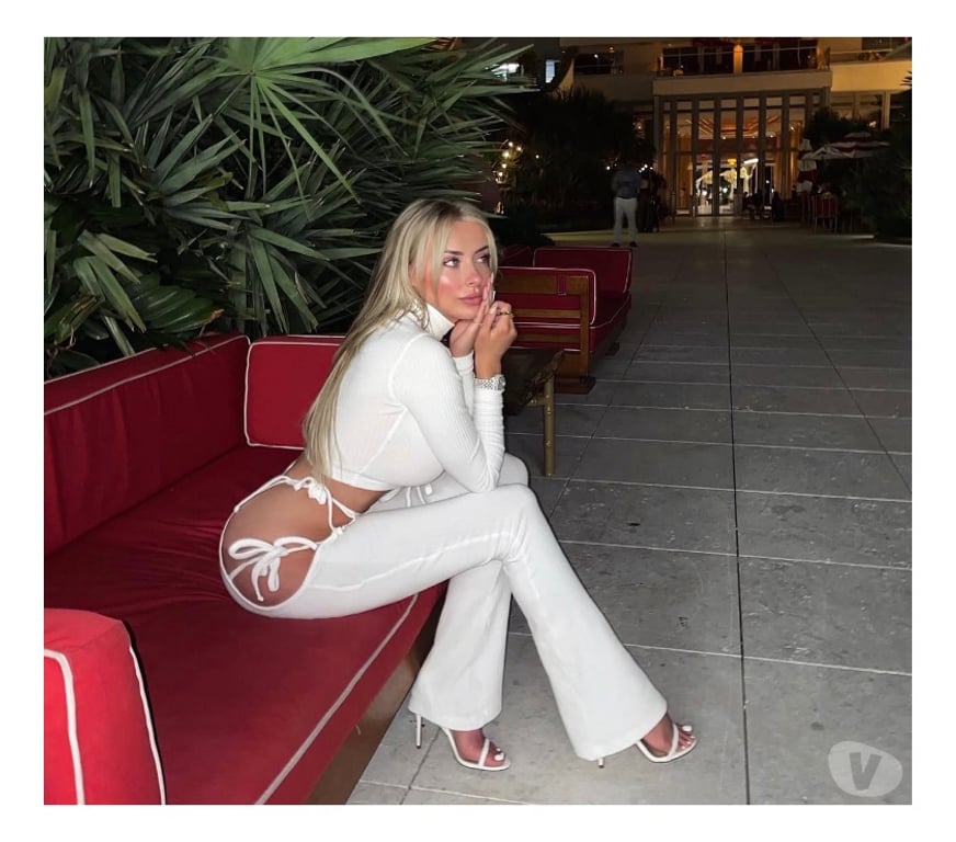 Escorts Greater Manchester Salford - Photos for Sara party girl 🌸
