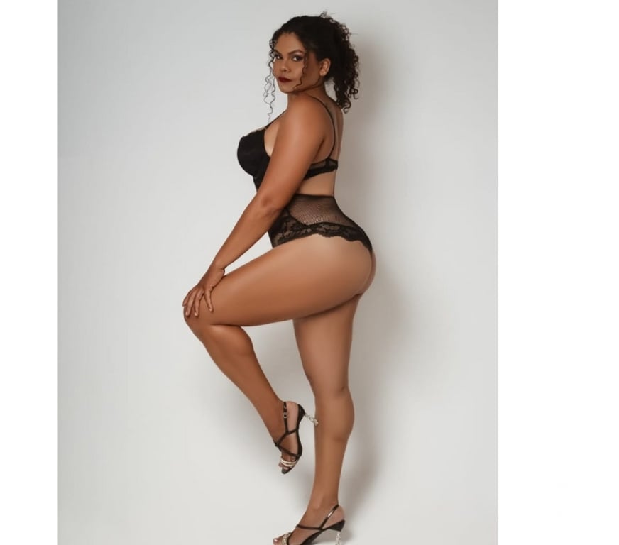 Escorts Carmarthenshire - Wales Cwmbach (Llanelli) - Carmarthenshire (Sir Gaerfyrddin) - Photos for Vanessacurves🇧🇷🔥🍑 Brazilian🔥🍑real🔥photo