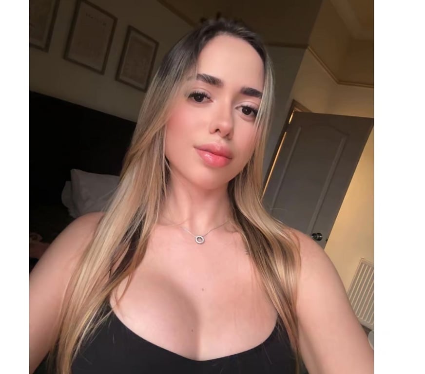 Escorts West Northamptonshire Northampton - West Northamptonshire - Photos for 🩷🍭JULIA BEST BRAZILIAN GFE🔥REAL PICS
