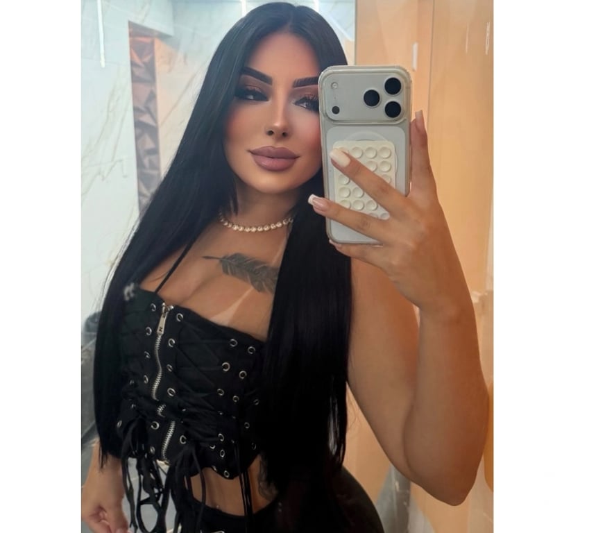Escorts Norfolk King's Lynn and West Norfolk - Photos for Lays Brunette🍑 💯Real big ass and Bobs😮‍💨