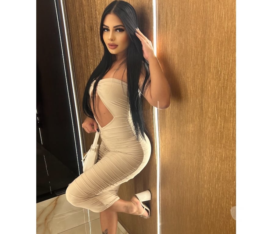 Escorts Norfolk King's Lynn and West Norfolk - Photos for Lays Brunette🍑 💯Real big ass and Bobs😮‍💨