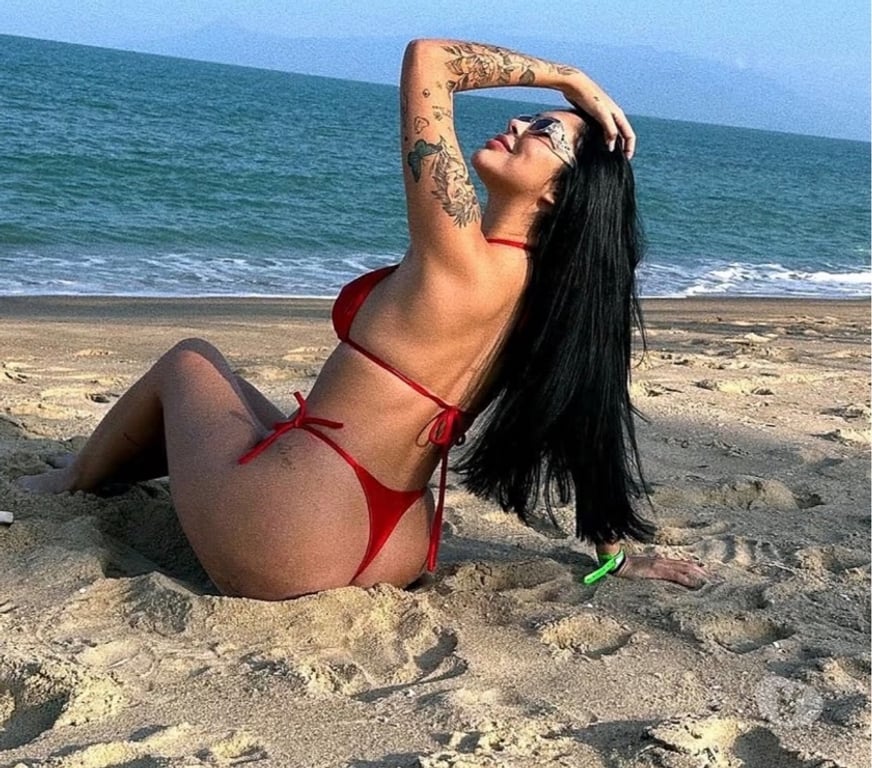 Escorts Norfolk King's Lynn and West Norfolk - Photos for Lays Brunette🍑 💯Real big ass and Bobs😮‍💨