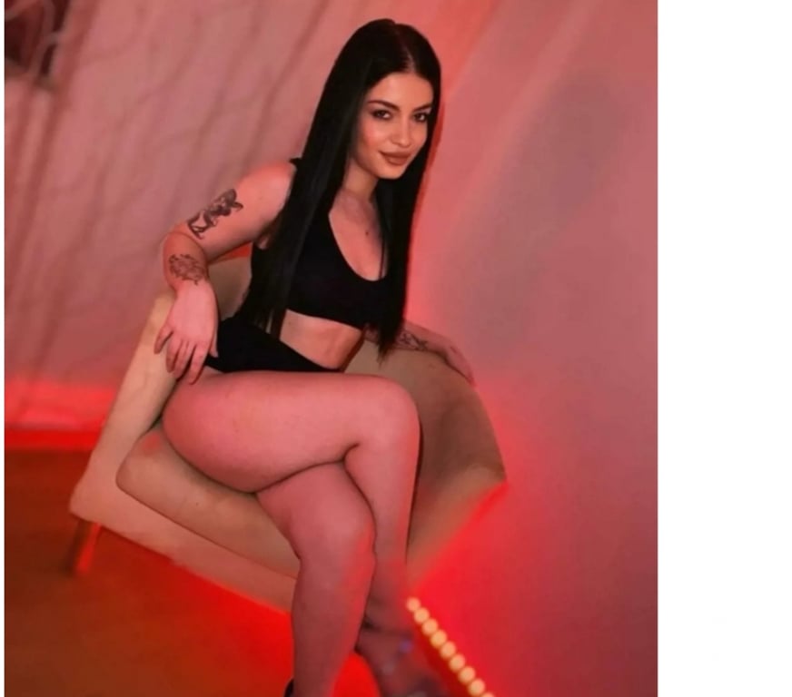 Escorts Kent Dartford - Photos for Gia best 🥳 PARTY GIRL HOT FUN • FRIENDLY