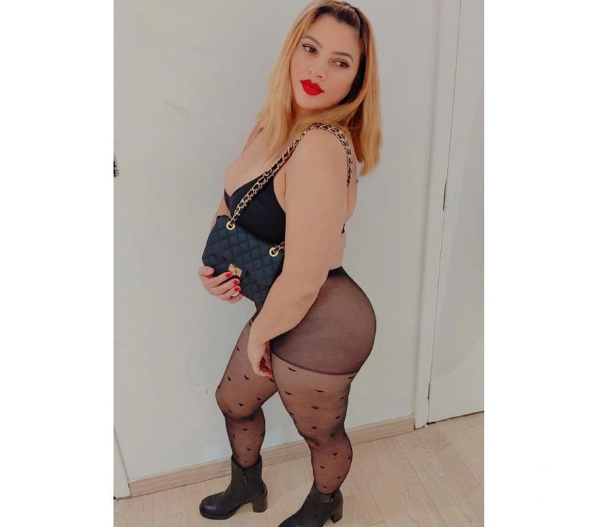 Escorts Slough Slough Town Centre - Slough - Photos for Ruby.I'm a girl who likes parties.