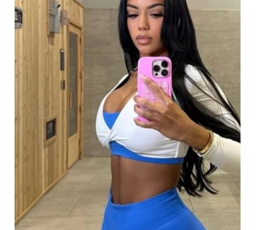 VICKY💖💦FIRST TIME IN TOWN 🥛PARTY GIRL🥃🥳