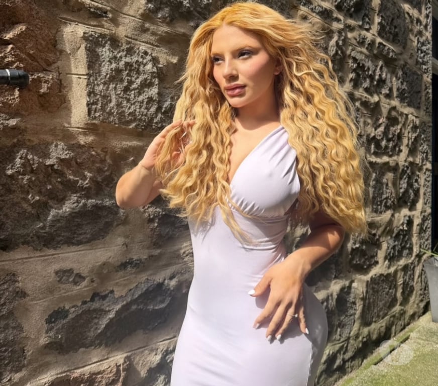 Escorts Aberdeen Aberdeen City Centre - Aberdeen - Photos for Sweet Blonde Letícia 🍭 Brazilian🔥 Party Girl 🎉