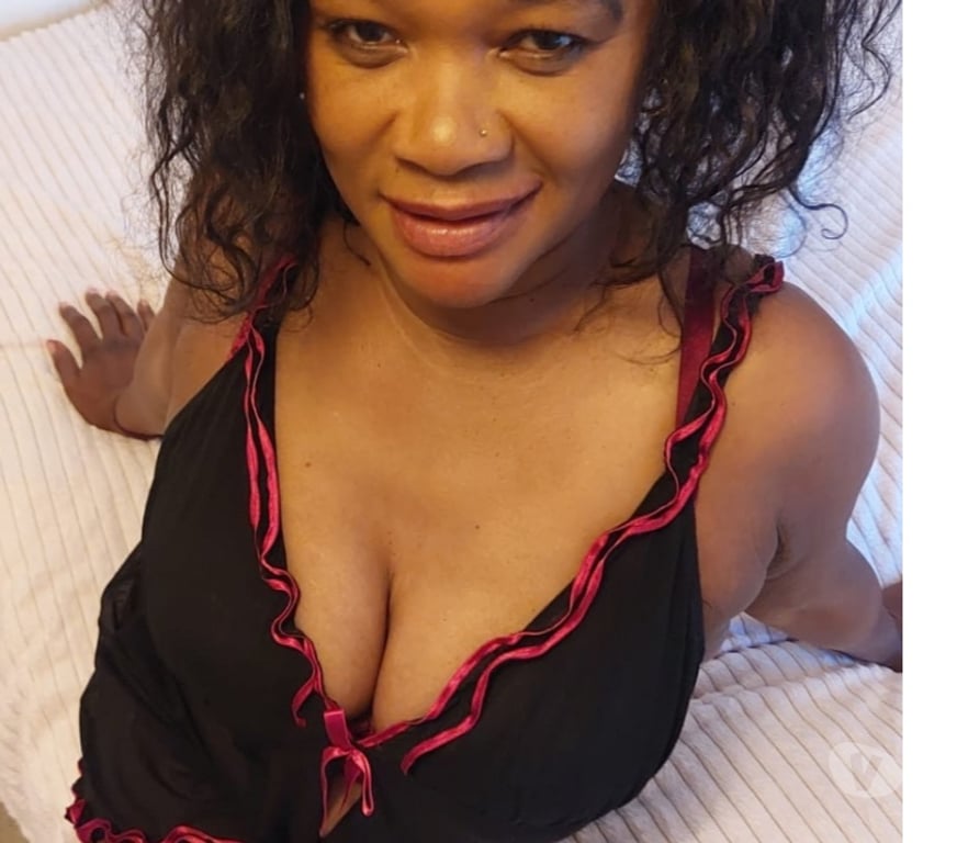 Escorts West Midlands Coventry - Photos for Sharon mature ebony