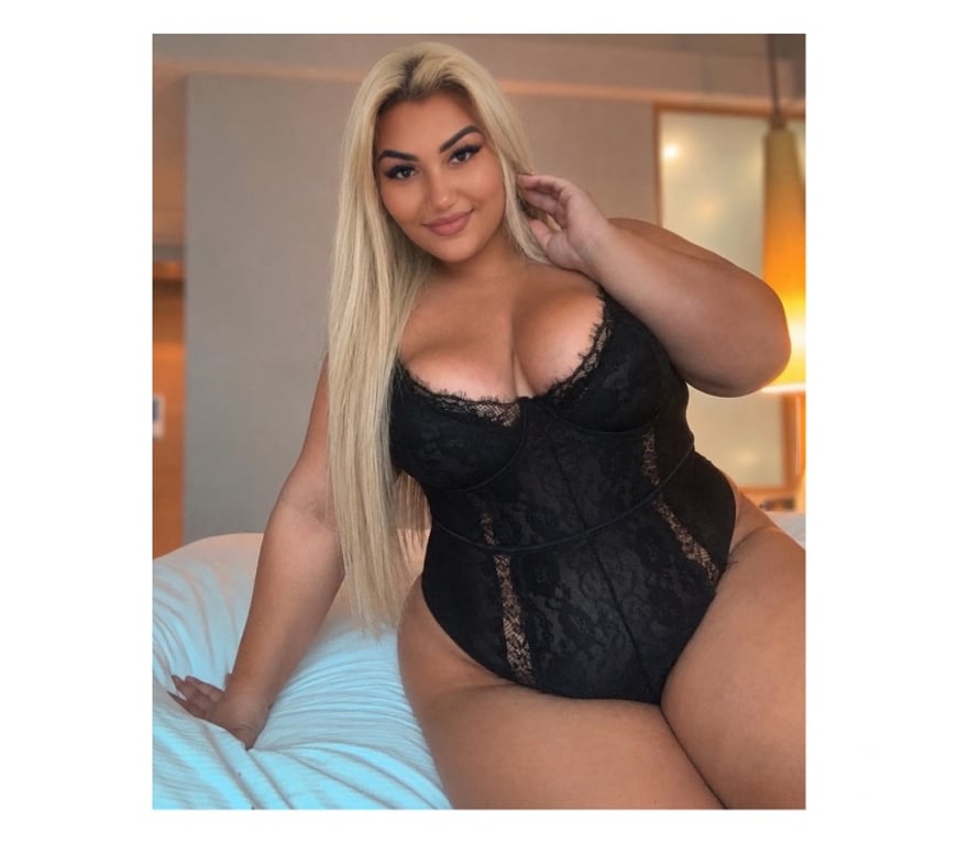Escorts North London Tottenham Hale - North London - Photos for Chubby ajlin x Big ass 💋
