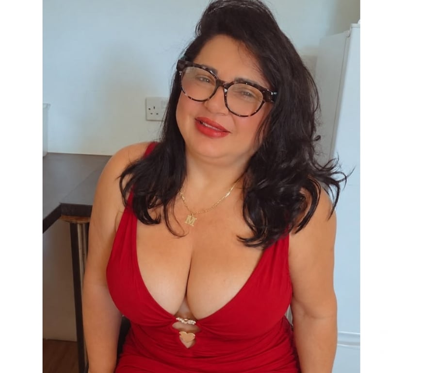 Escorts Conwy Llandudno - Conwy - Photos for Julie GFE milf brazilian🇧🇷🇧🇷