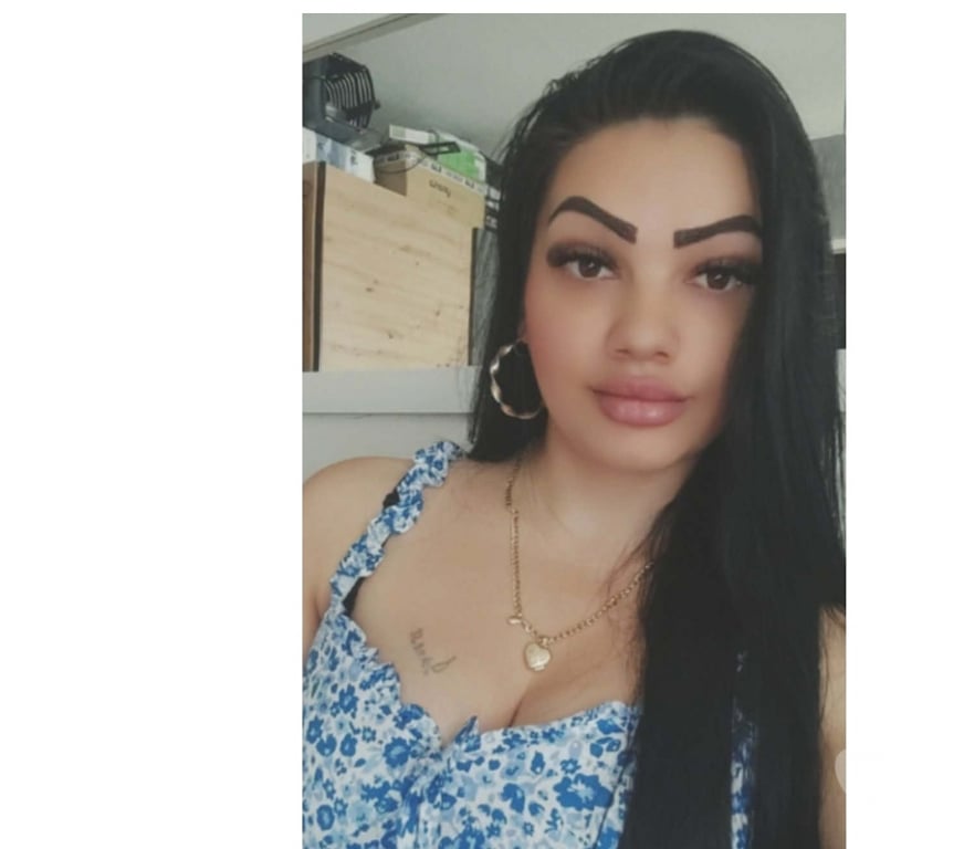 Escorts North West London Willesden Green Station - North West London - Photos for Hi i am now in Willesden green station