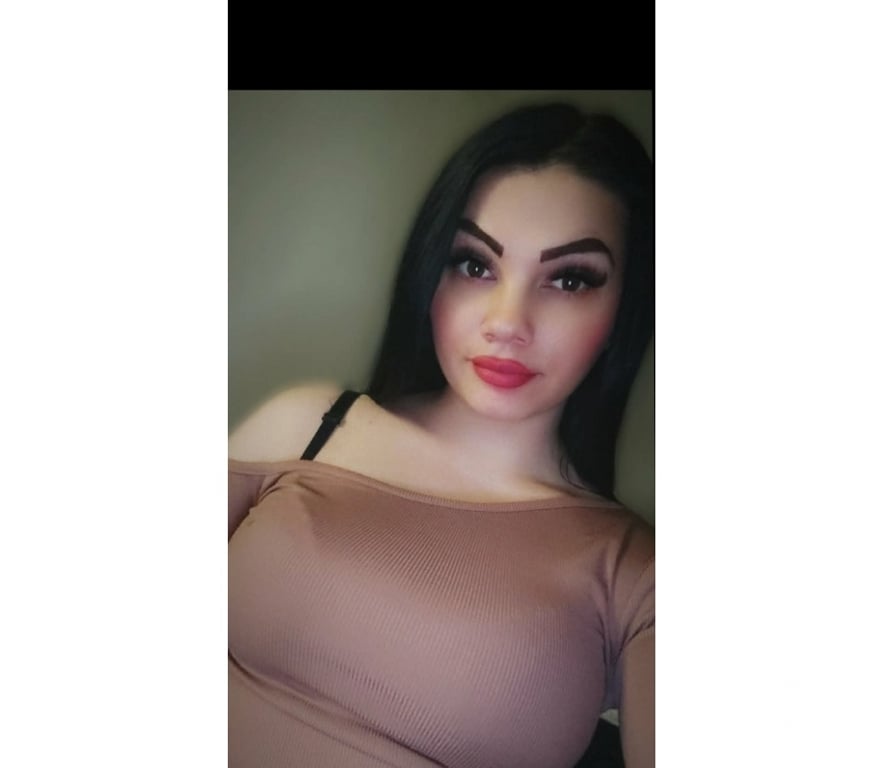 Escorts North West London Willesden Green Station - North West London - Photos for Hi i am now in Willesden green station