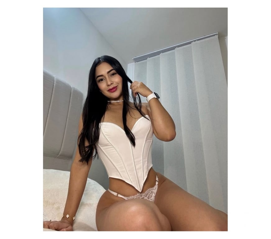 Escorts North London Enfield - Photos for HOT BRAZILIAN 🇧🇷 IN EDMONTON N18 FROM £40 🌸🦋