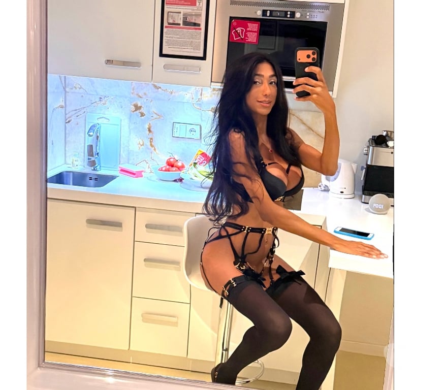 Trans Escorts West Yorkshire Leeds - Photos for Samy leão TS available