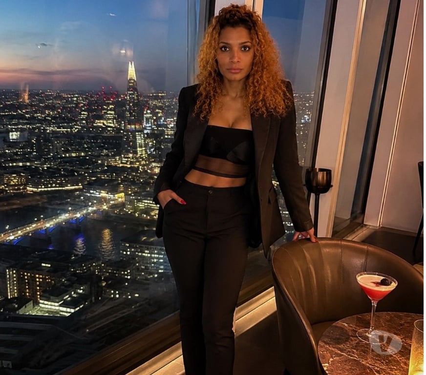 Trans Escorts Glasgow Pollokshields - Glasgow - Photos for Asian Transexual Suki Singaporean