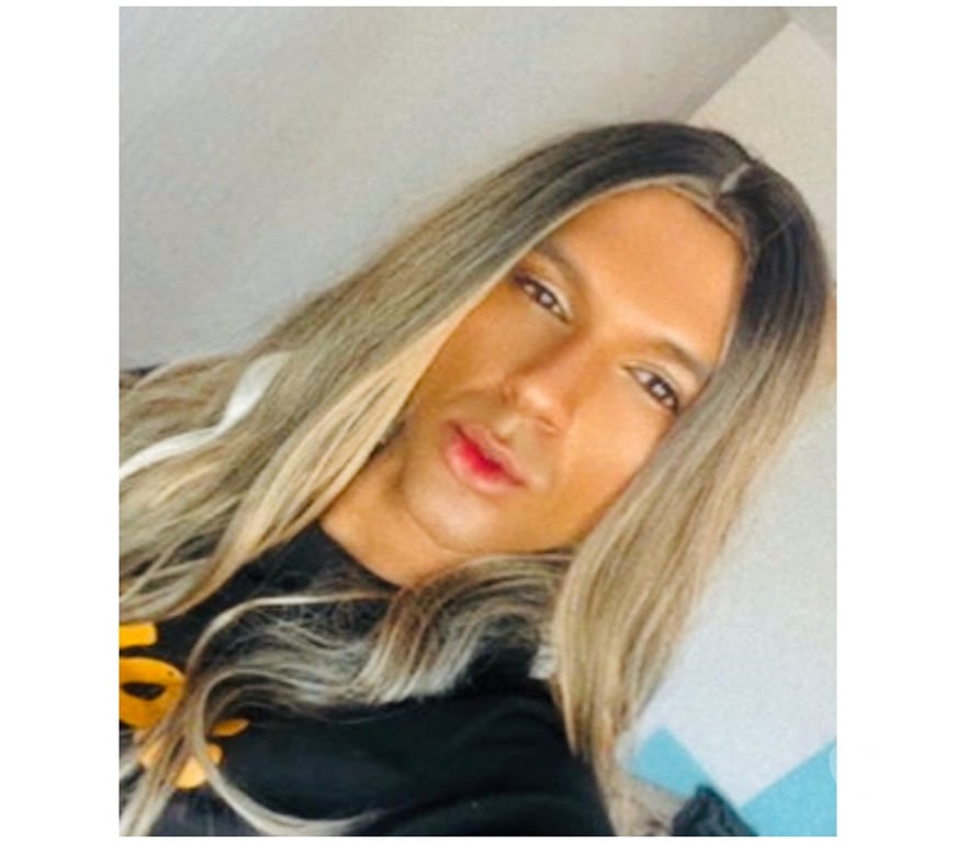  Gay massage West Berkshire Reading - West Berkshire - Photos for SEXY FEM CD LOOKING FOR FUN TONIGHT HOTEL TONIGHT ONLY