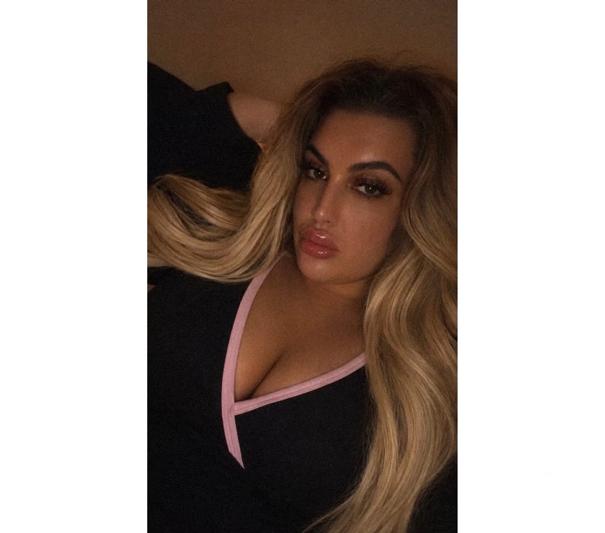 Trans Escorts Slough Slough Town Centre - Slough - Photos for FAT ASS AMELIA REAL BRATZ DOLL 🍑 BLONDE THICK